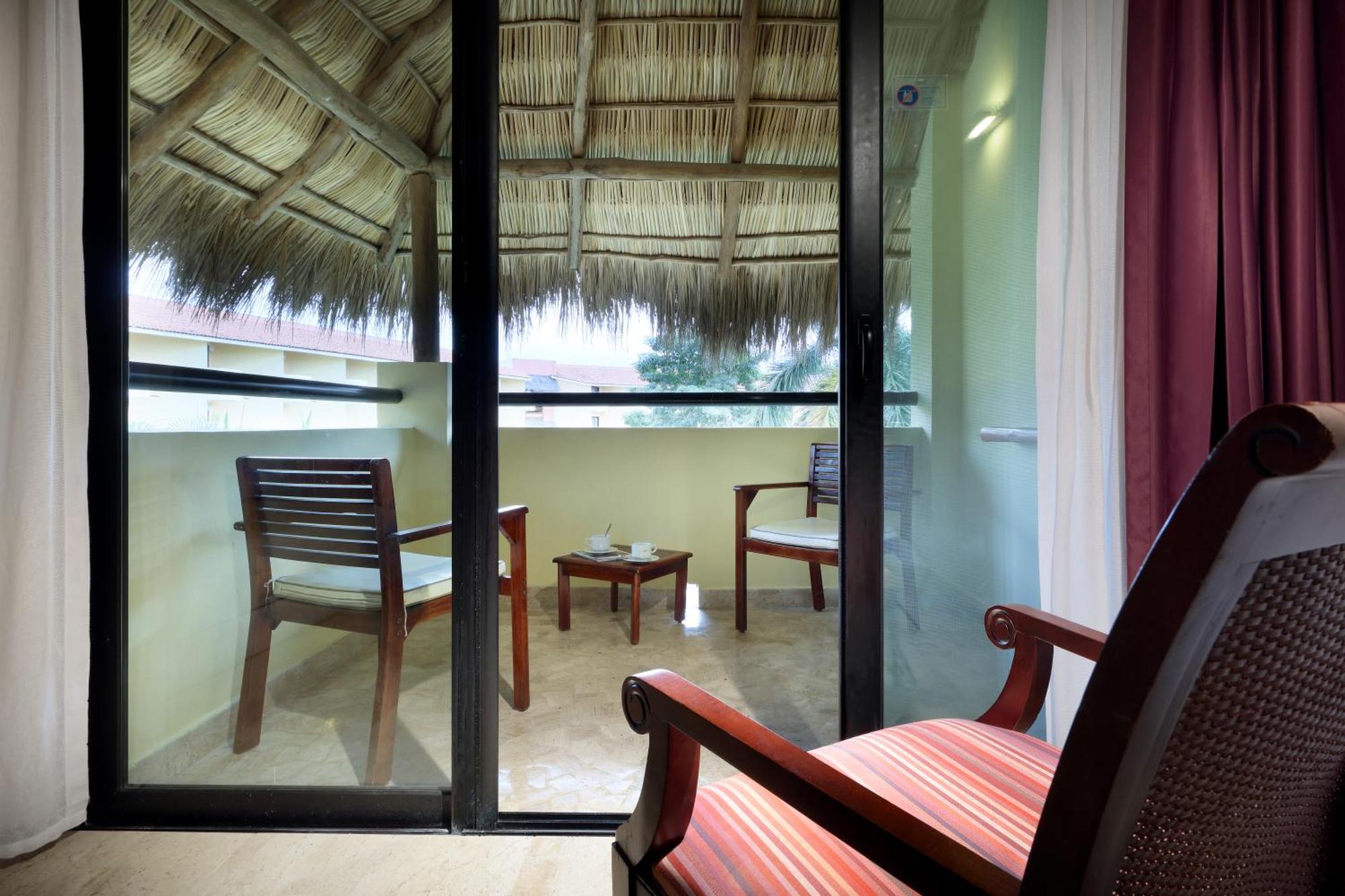 Family Selection At Grand Palladium Vallarta Resort & Spa Punta Mita Bagian luar foto